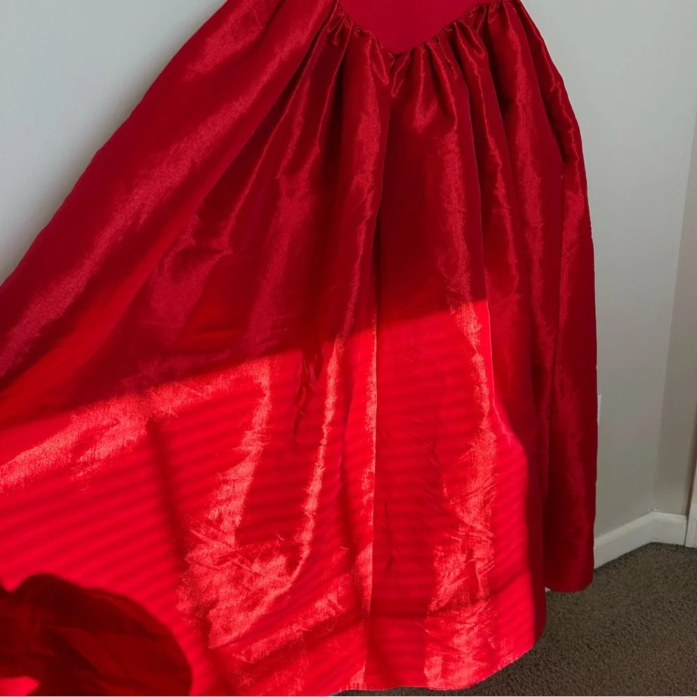 Delfi Collective Elsa Long Dress in Red - Picture 7 of 14